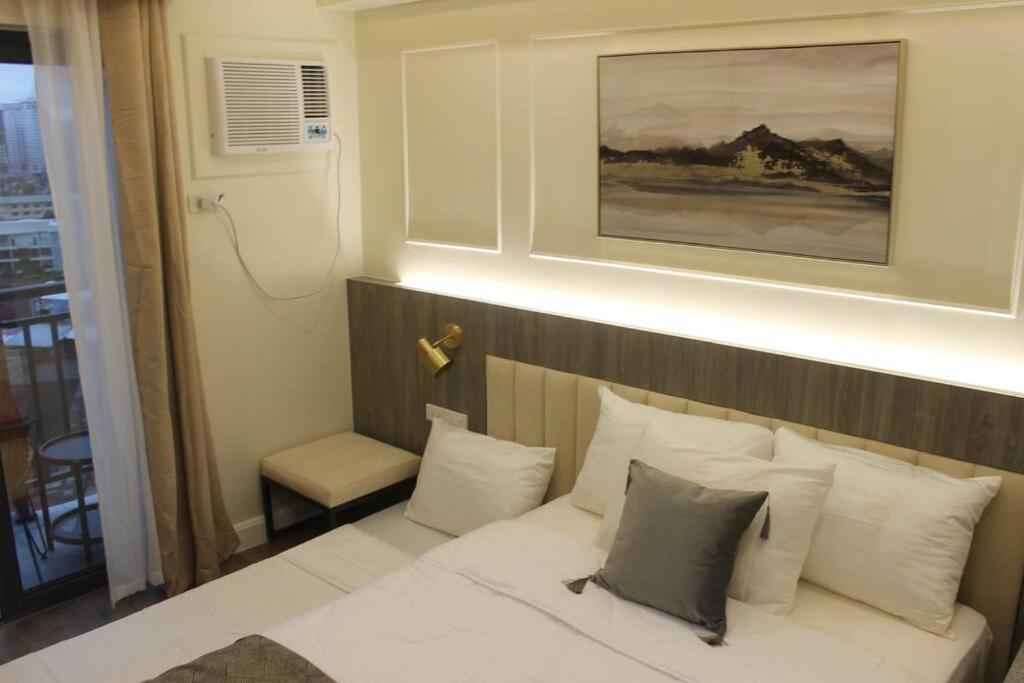 Condo Near Ayala Cebu City W Wifi Balcony Exterior foto