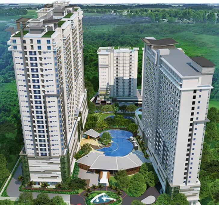Condo Near Ayala Cebu City W Wifi Balcony Exterior foto